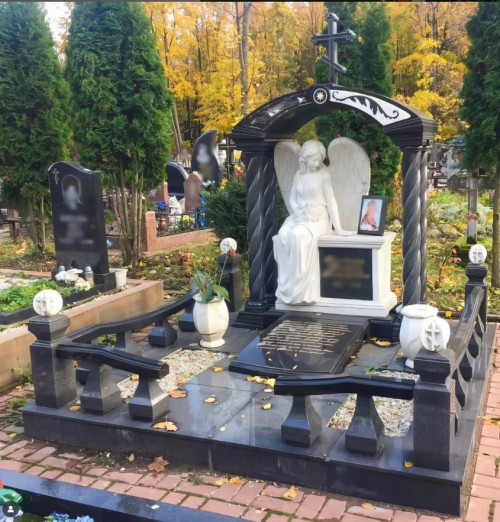 Kina Xingyan European Angel Theme Tombstone