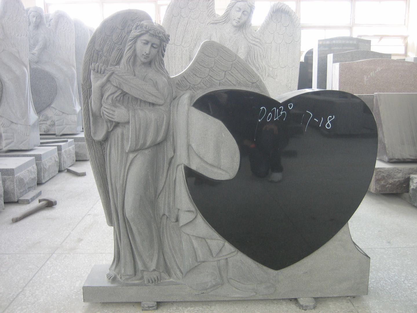 Xingyan European-stil Angel Guardian hjerteformet gravstein